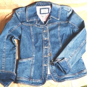 Tría Denim Jacket Size Small NWOT